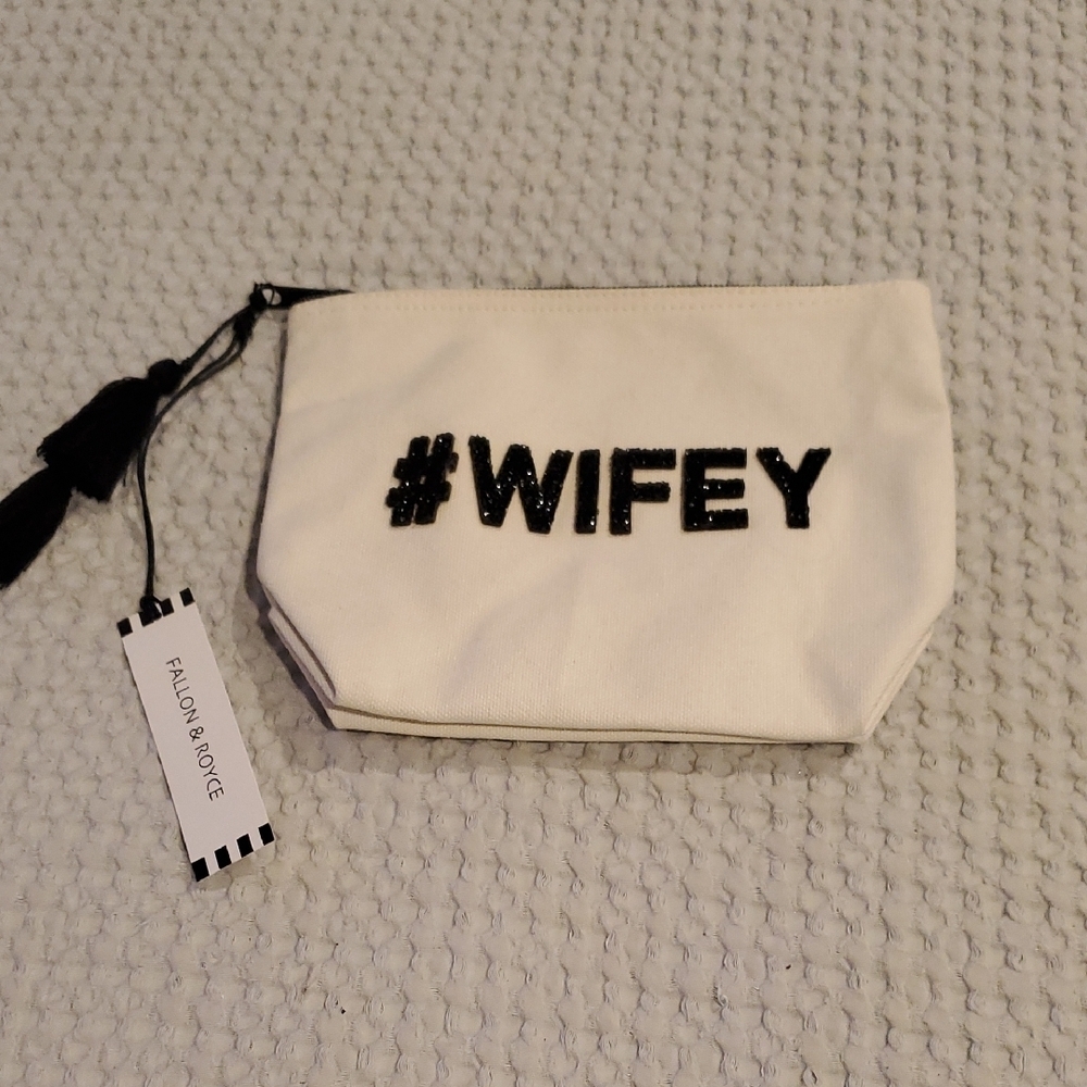 #Wifey Cosmetic Bag (28)